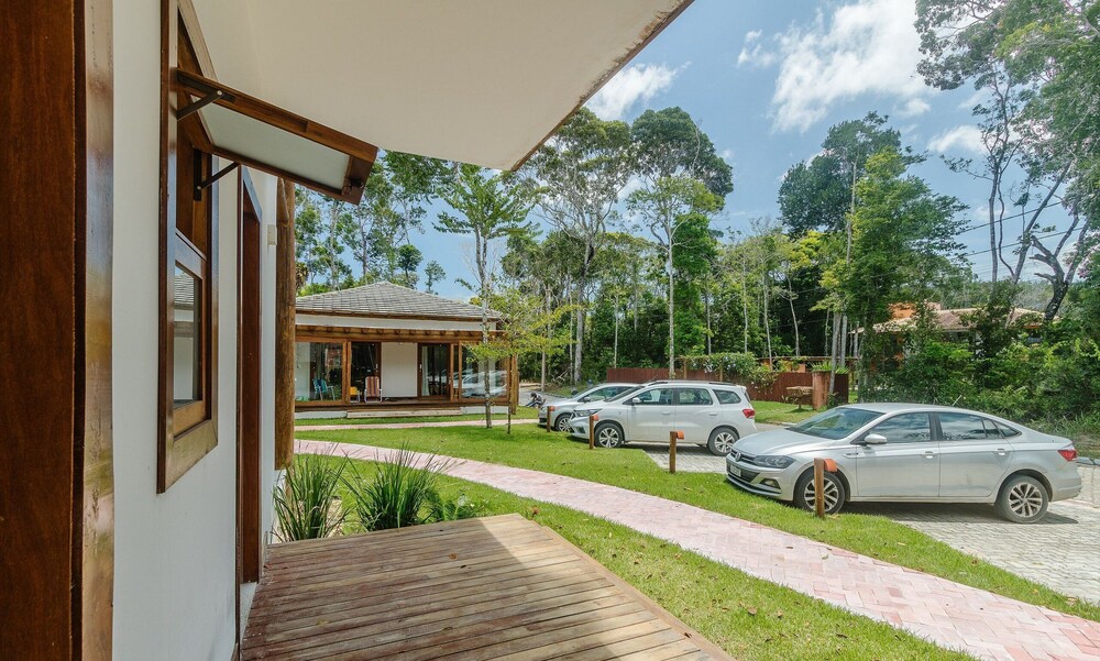 Houses in the Ecovillage D'ajuda Condominium - EVL