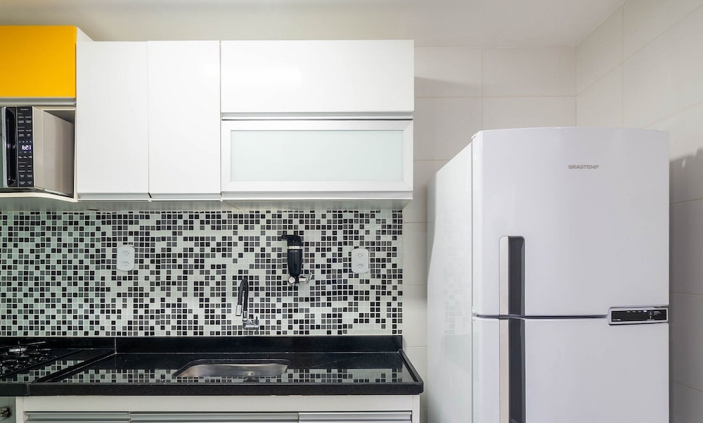 Complete Apt Near Stella Maris Beach Jsm0103