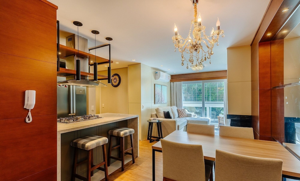 Beautiful 2 Bedroom Apartment in Canela Dal207