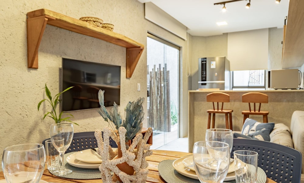 Apt With Pool and Barbecue Vnr005