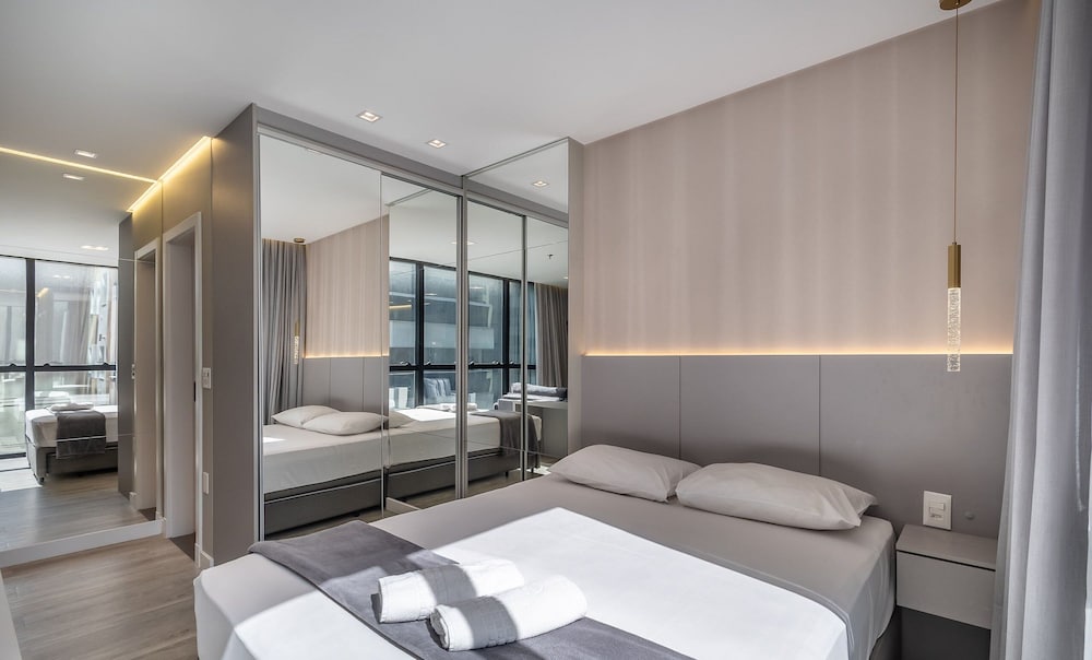 IFT - Ed. Infinity Tower Flat 350m From Meia Praia