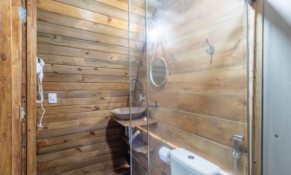 Beachfront Cabins in Bahia – OTX