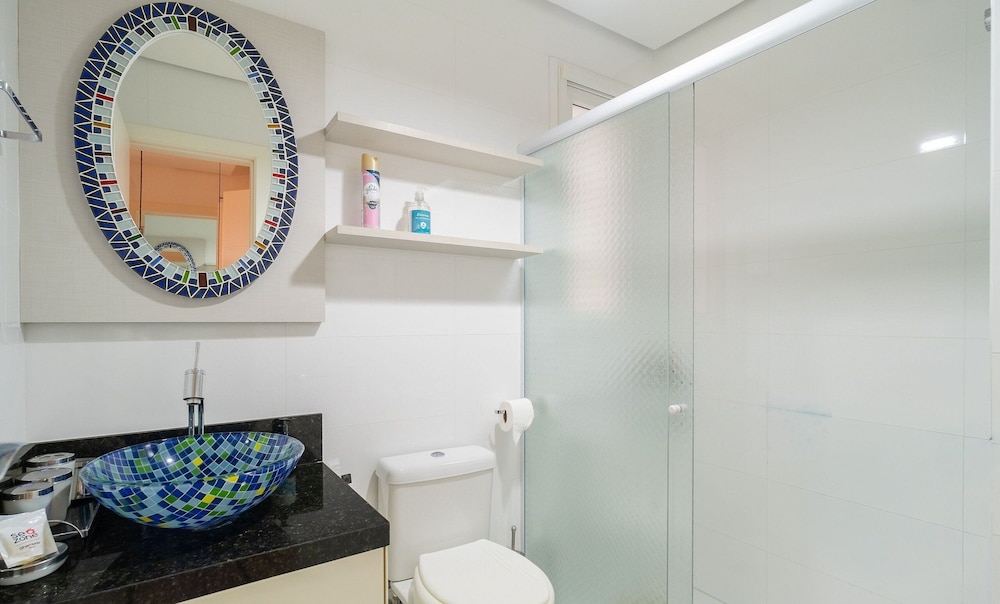 Apt w/ Grill 800m From the Beach, Jurere Sca0208