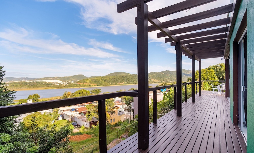 House With Lagoon View and Barbecue Ctm0000