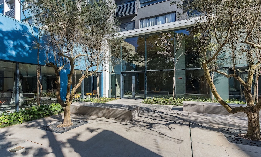 Condominium w/ Complete Leisure Facilities and Unbeatable Location in POA - Bles