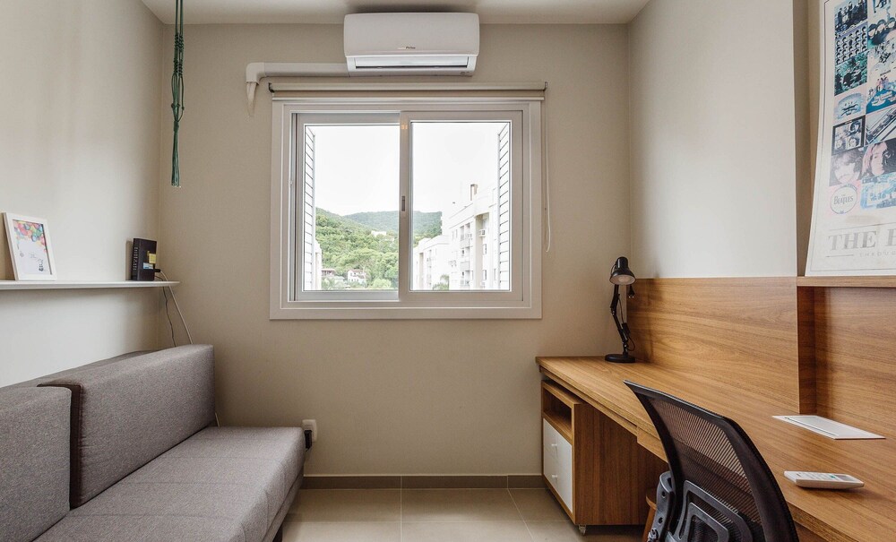 Beautiful apt w Modern Design 400m/udesc - Abz302
