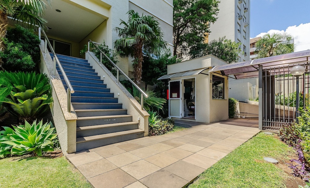 Elegant Apartment for Couples in Poa-rs Urb1110