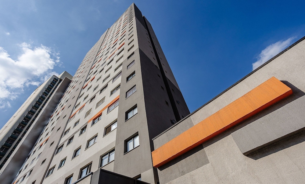 Complete Stay With Pool, Near the Metro and Praca da Se APS