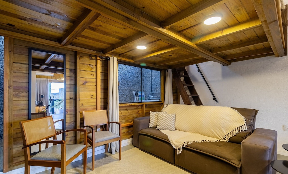Your Getaway in Florianopolis, Just Minutes From the Beach NDE