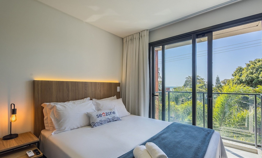 Studios With Side Sea View at Penha Spot PSO - L