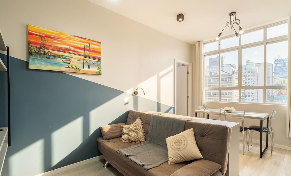 Apt 1 Bedroom in Floripa Downtown Efo0603