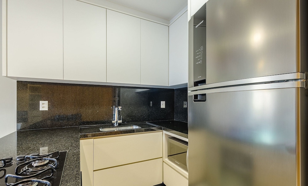 Elus - Building With Rooftop Pool 350m From the Beach!