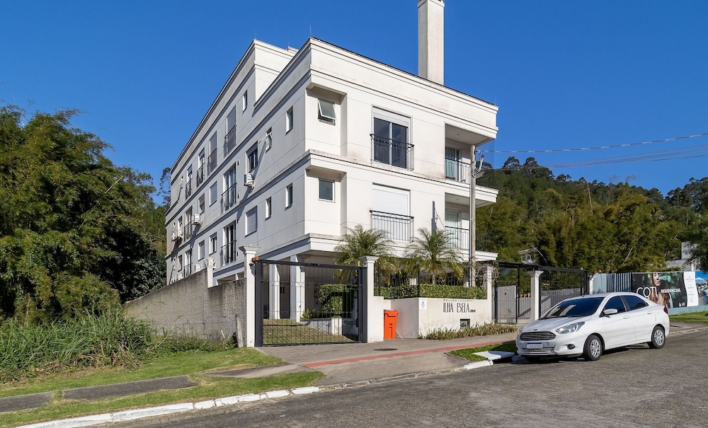 Beautiful apt With Barbecue in Floripa Ibe104