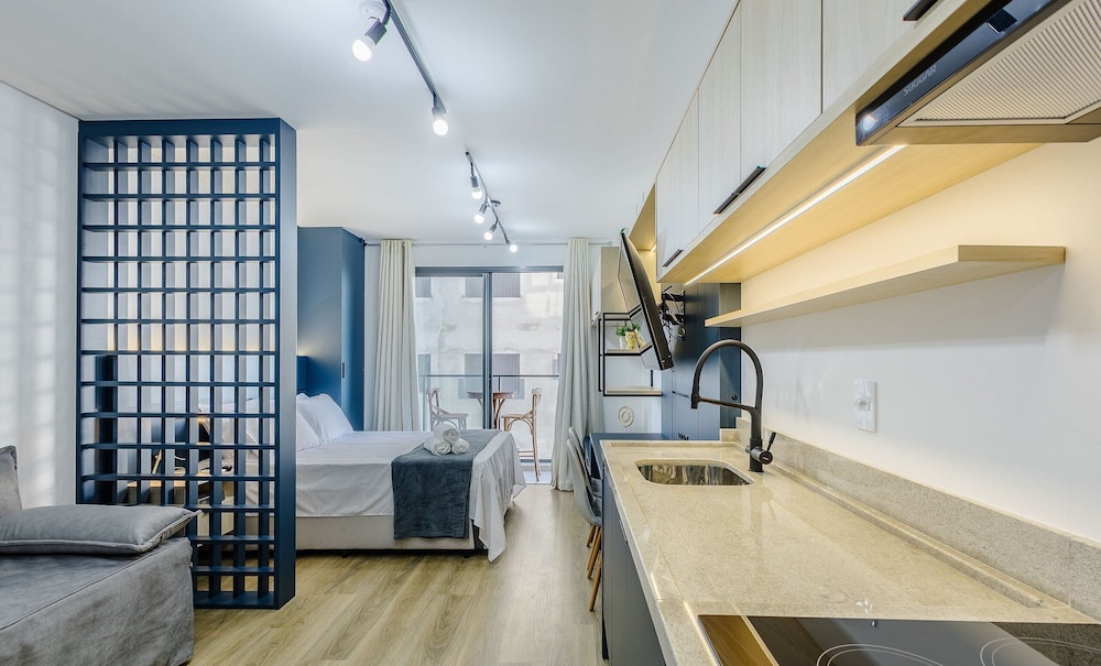 Studios With Side Sea View at Penha Spot PSO - L