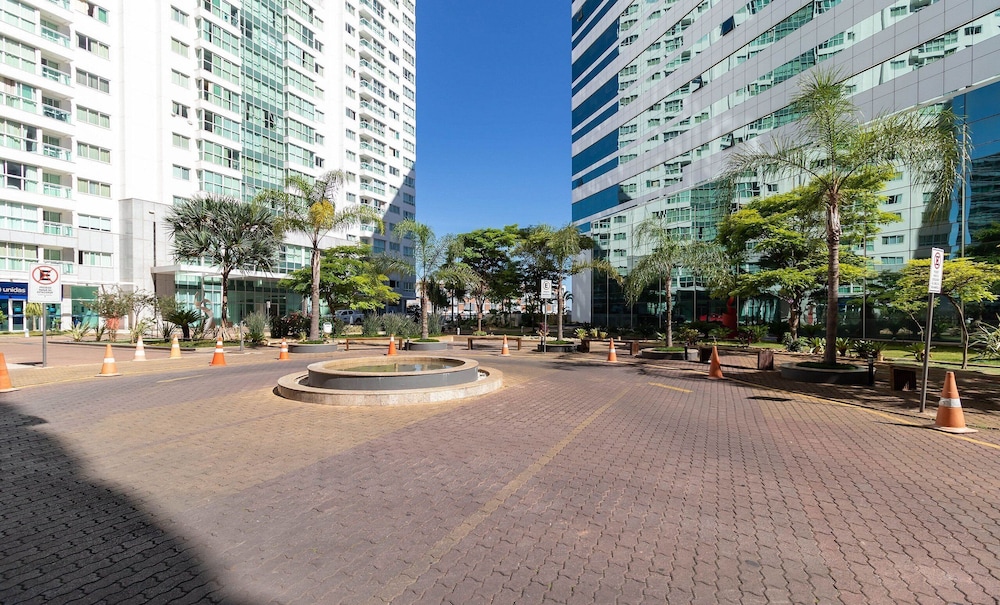 Modern Flat for Business Asa Norte - Bhy0614
