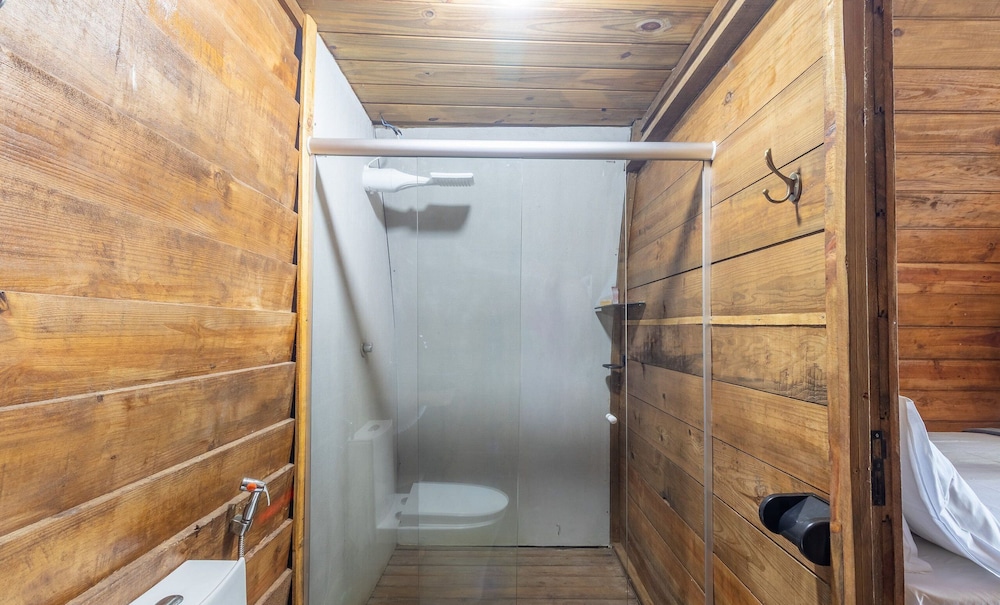 Beachfront Cabins in Bahia – OTX