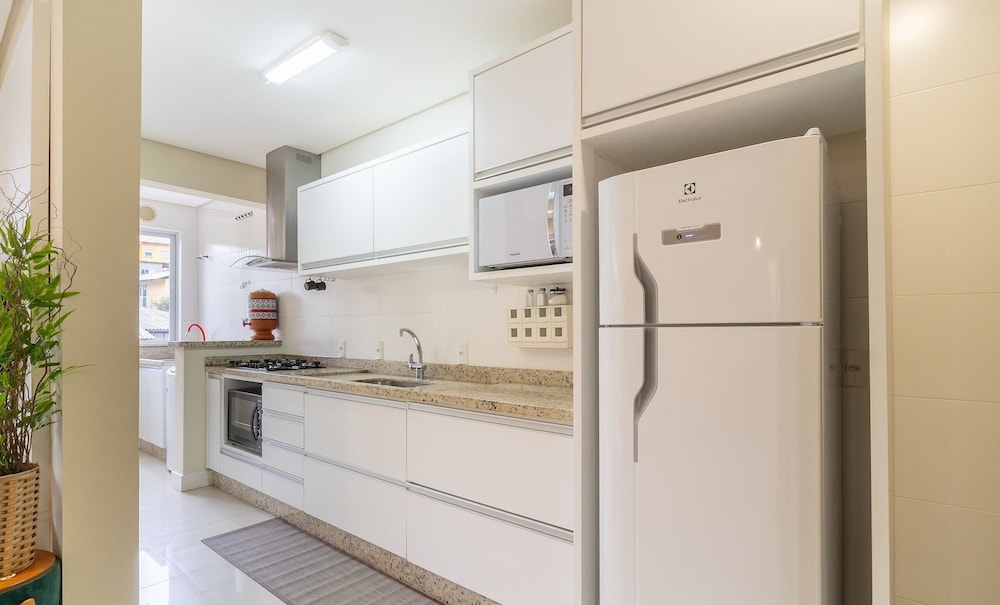 Apart With Barbecue 600m From the Beach Rpn0101