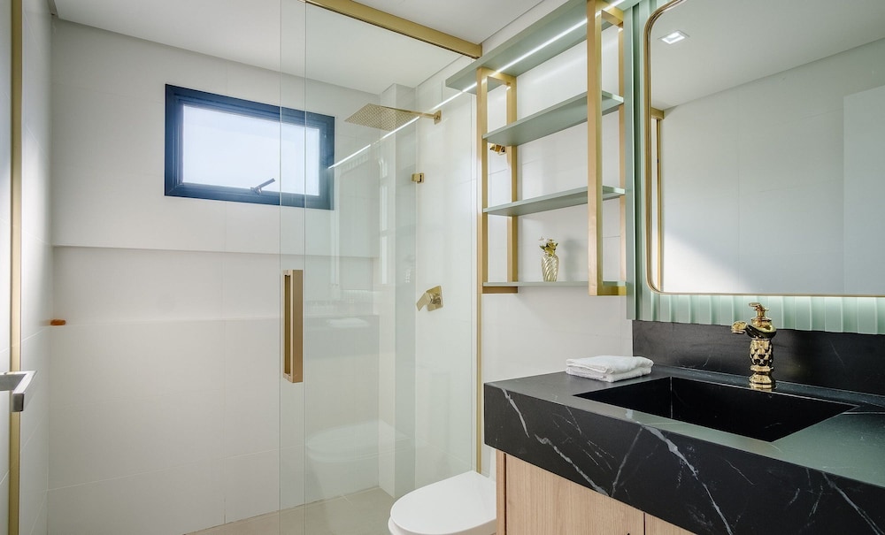 Condominium w/ Pool 500m From Ibiraquera Lagoon - VRS