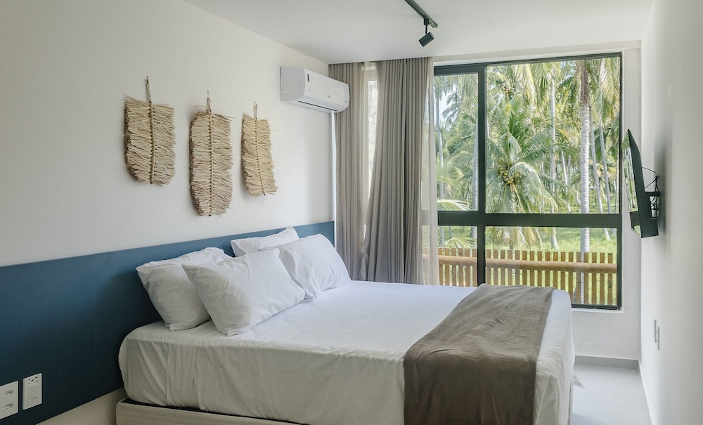 Modern apt With Pool and 3 Suites Vka0115