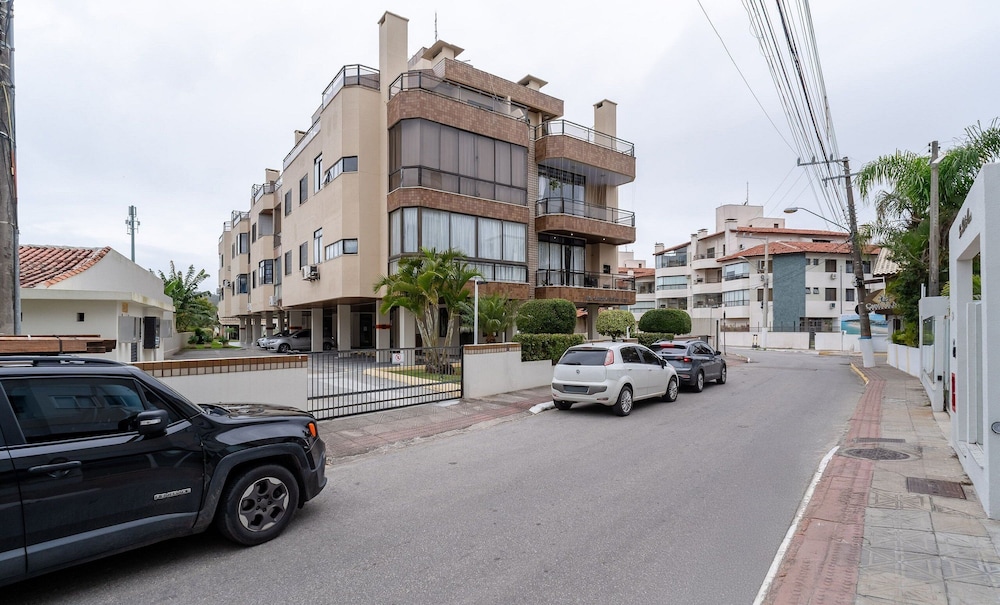 Apt w/ Pool & BBQ 150m from the sea - CND0204
