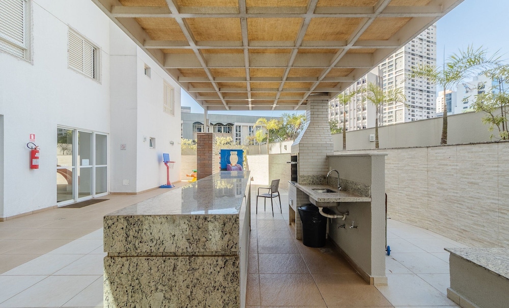 Apart w/ 2 Suites in Condominium With Pool Swr1502