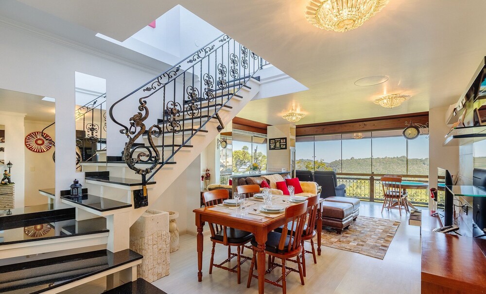 3 Bedroom Apartment With Mountain View Rlu0302
