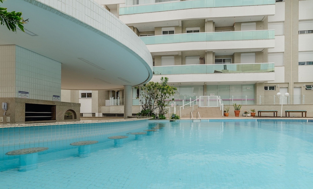 Apt w/ Side sea View, Seaside Condominium Rap0306