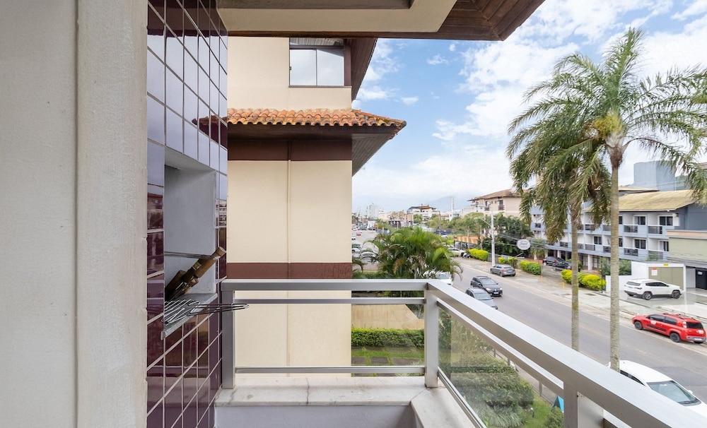 Fully Equipped Apartments Just Minutes From Jurere Beach - CIE