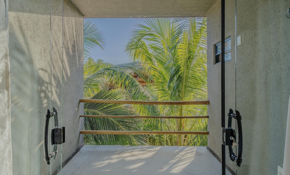 Houses in a Gated Community 100m From Marceneiro Beach - Hvas