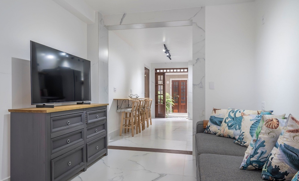 PSN - Apartments Close to Cabecudas Beach