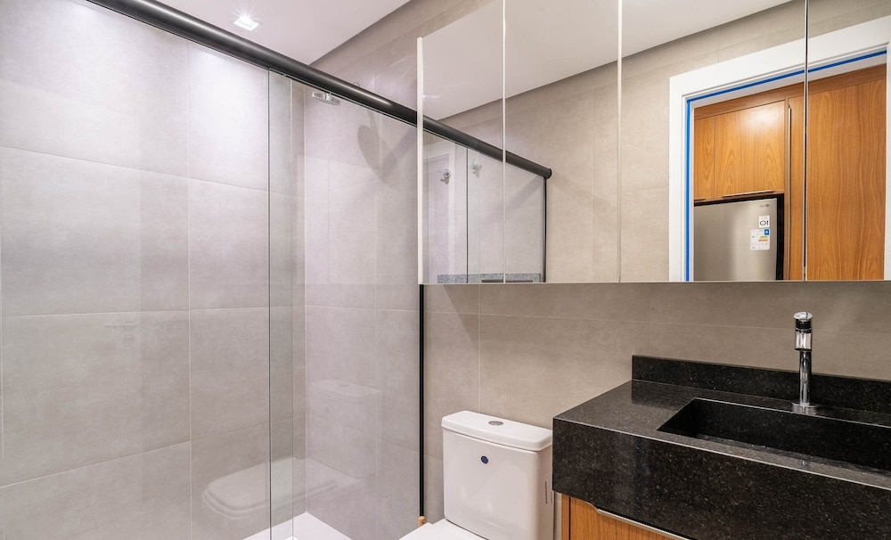 Modern and Fully Equipped Apartments Just Minutes From Lagoa da Conceicao and the Beach - VTD