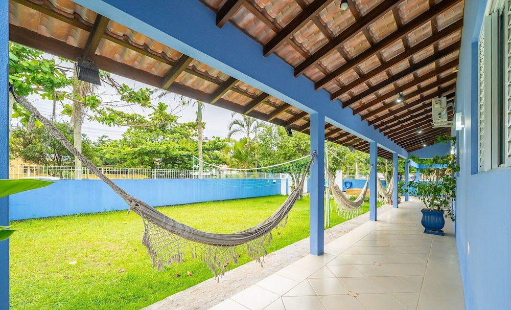 4BR Home w/ BBQ 100m From Beach Jat0355