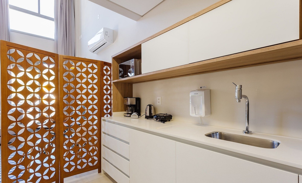 Elus - Building With Rooftop Pool 350m From the Beach!