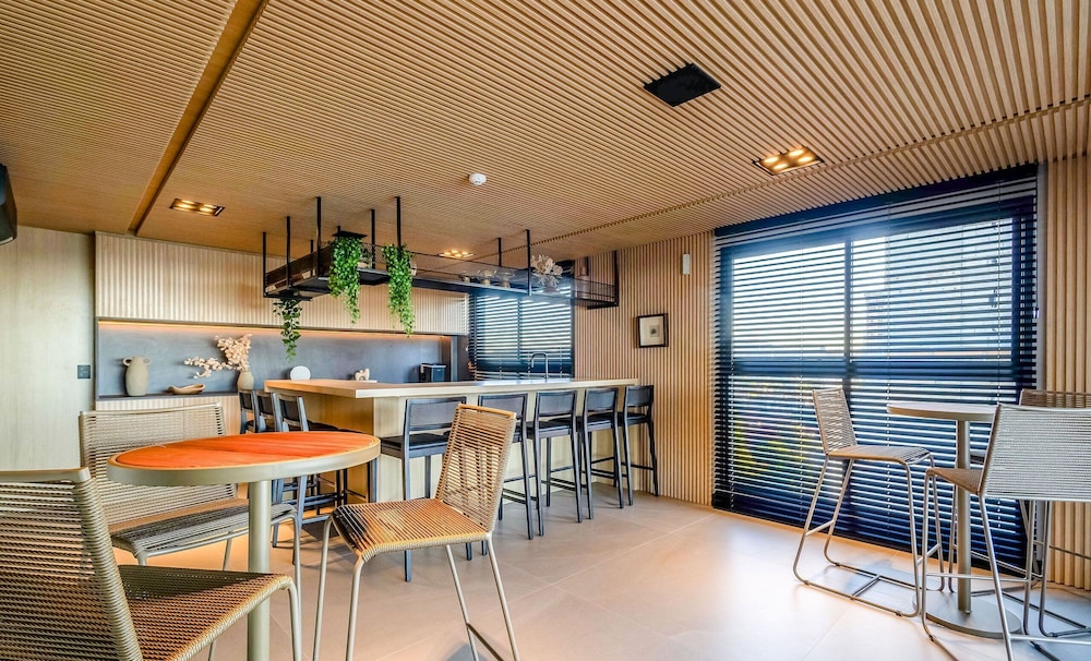 Studios With Side Sea View at Penha Spot PSO - L