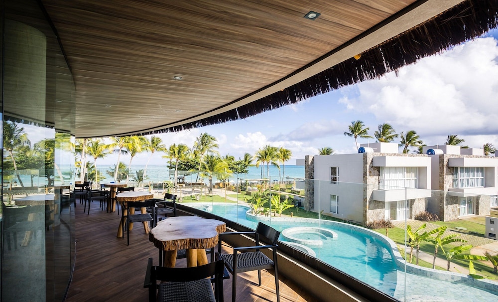 NLU - Full-featured Condominium at Marceneiro Beach
