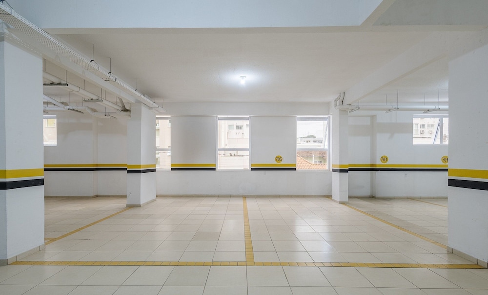 Apt w/ BBQ Garage 550m From Beach Zuc0703