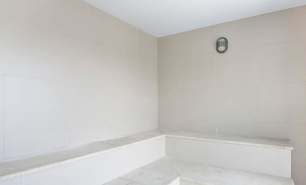 Studio em cond. c/ Academia, Asa Norte SMZ407