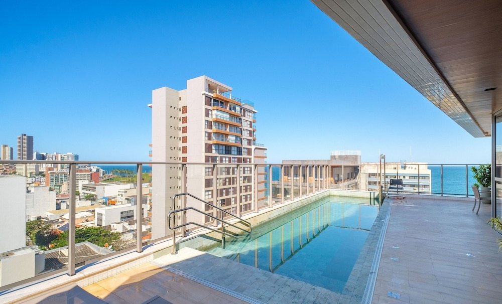 Apartment 180m From the Beach in Barra Ocb0901