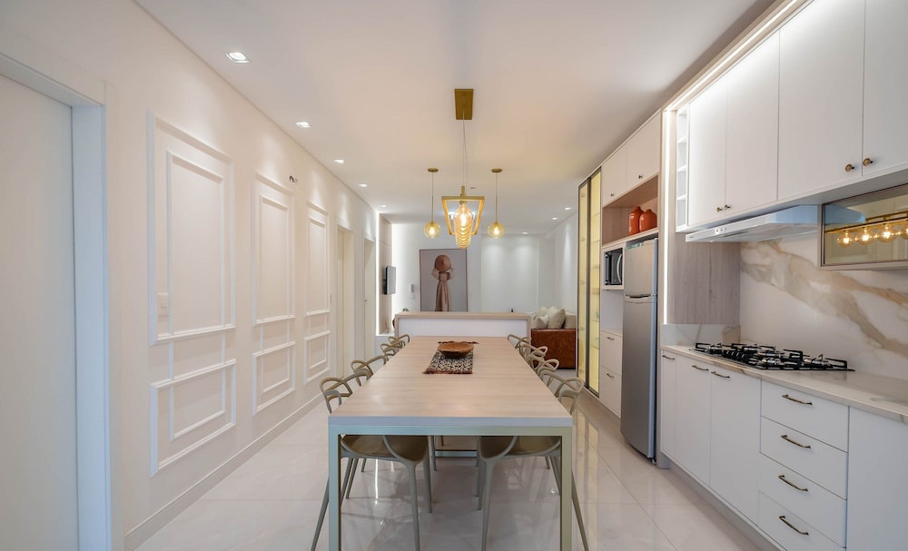 Apt w BBQ 450m From the Sea, Pereque Srf0601