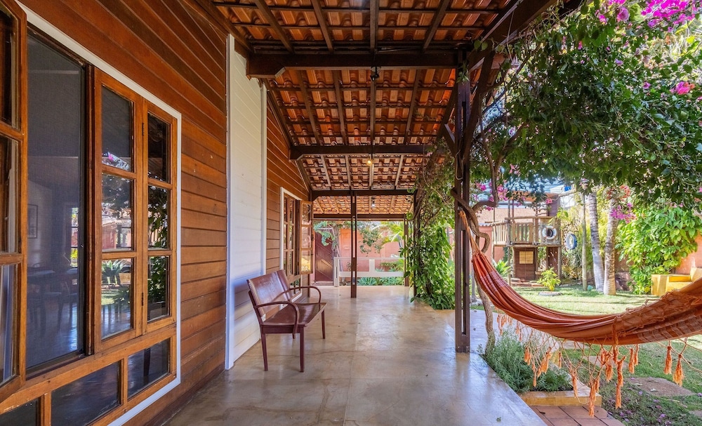 Charming House w/ BBQ in Vila Planalto Act029