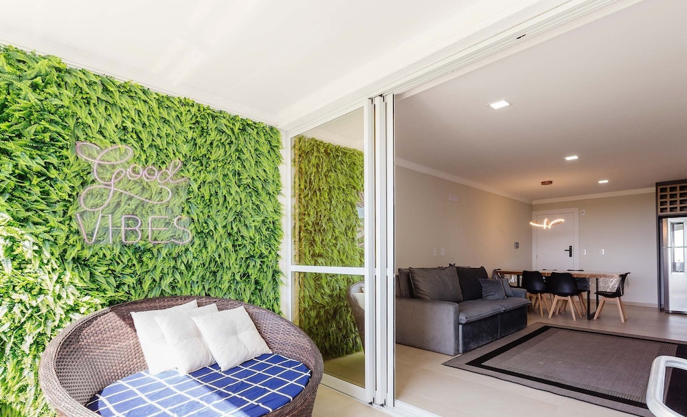 Full Apartment at Ingleses Beach-sc Gge203
