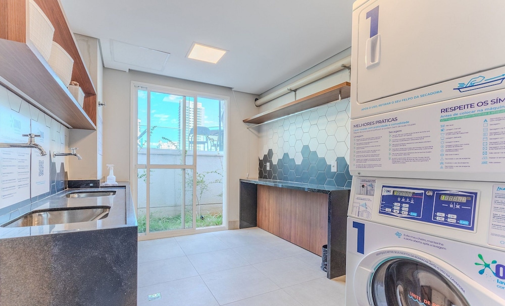 Studio w/ Pool Near Morumbi Shopping Mall Jbn0043