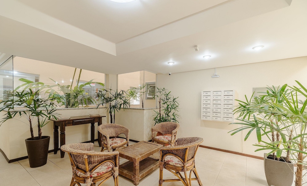 2 b ap, 400m the Beach, Jurere Downtown Rgp208