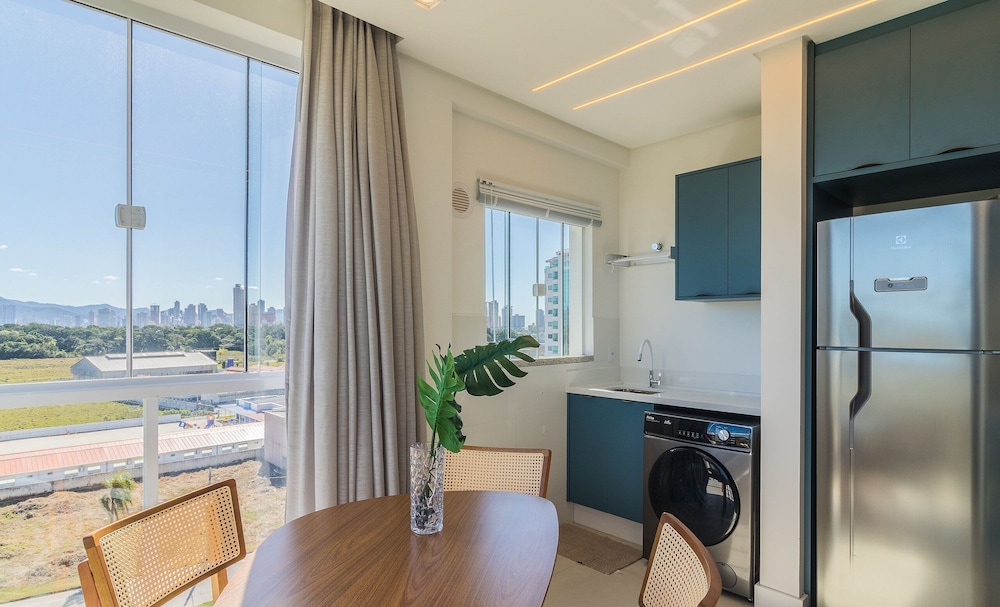 Modern Apartment with barbecue in Porto Belo LDA0703