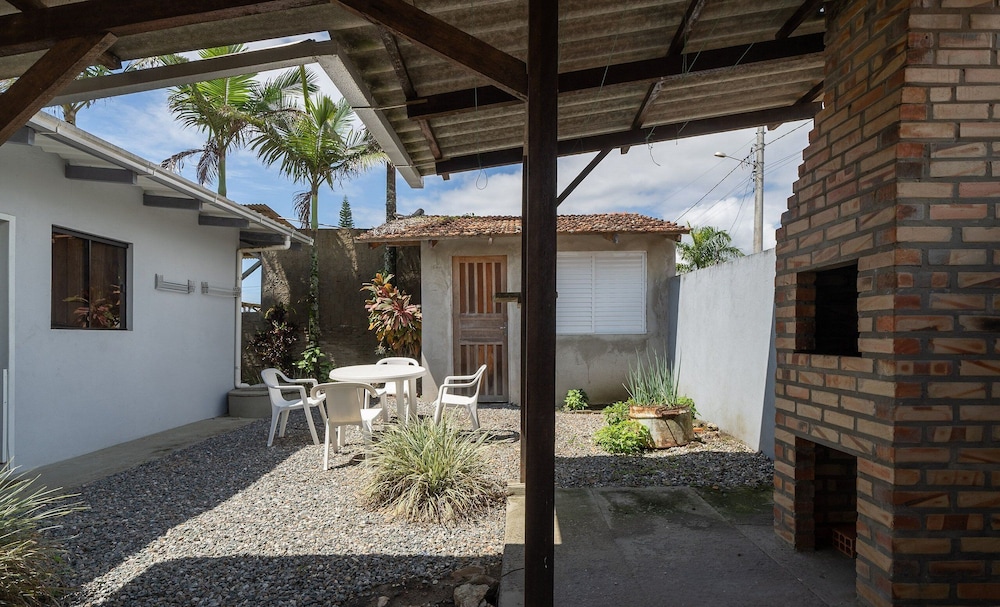 3BR Home w/ BBQ 100m From Beach Rpr056