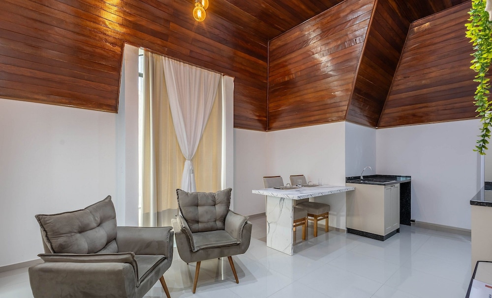 Cozy Studio in Itapema, SC Rgob701