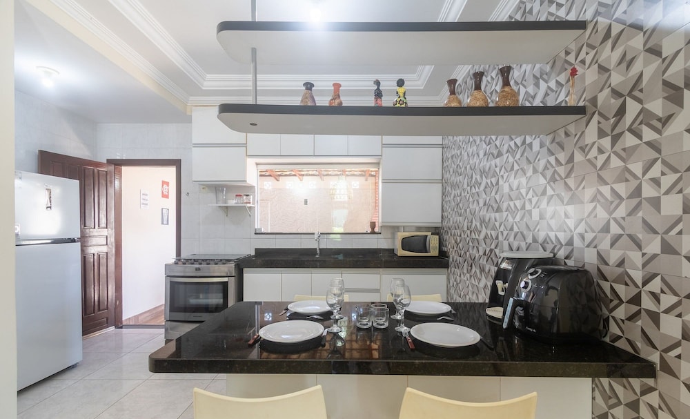 Apartments in Condominium With Pool 1km From the Beach - GIU