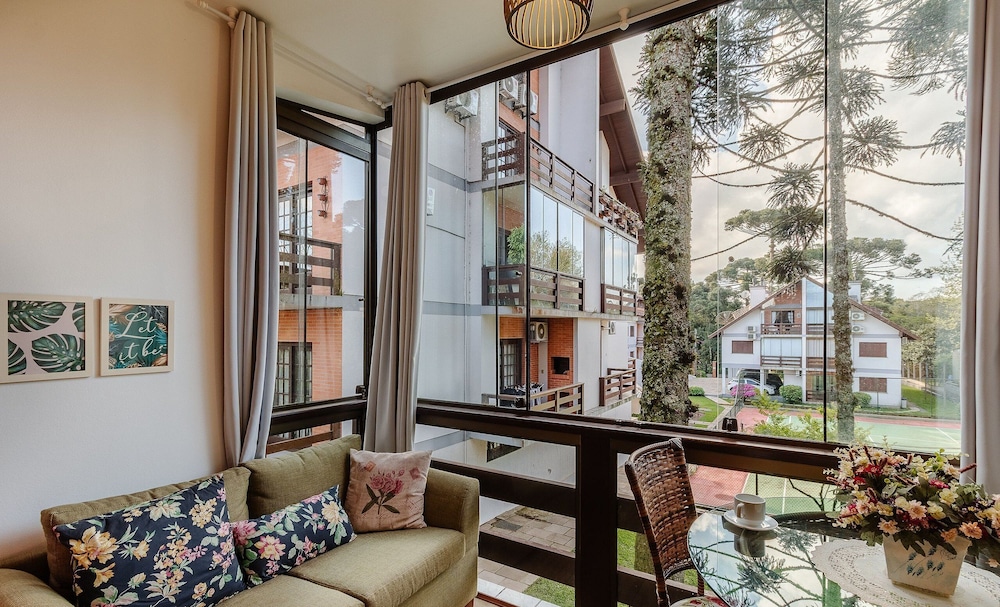 Apt Duplex With Fireplace in Gramado Rln204