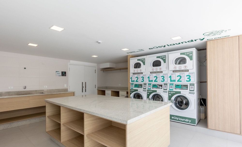 Complete Studios in Curitiba - Emws
