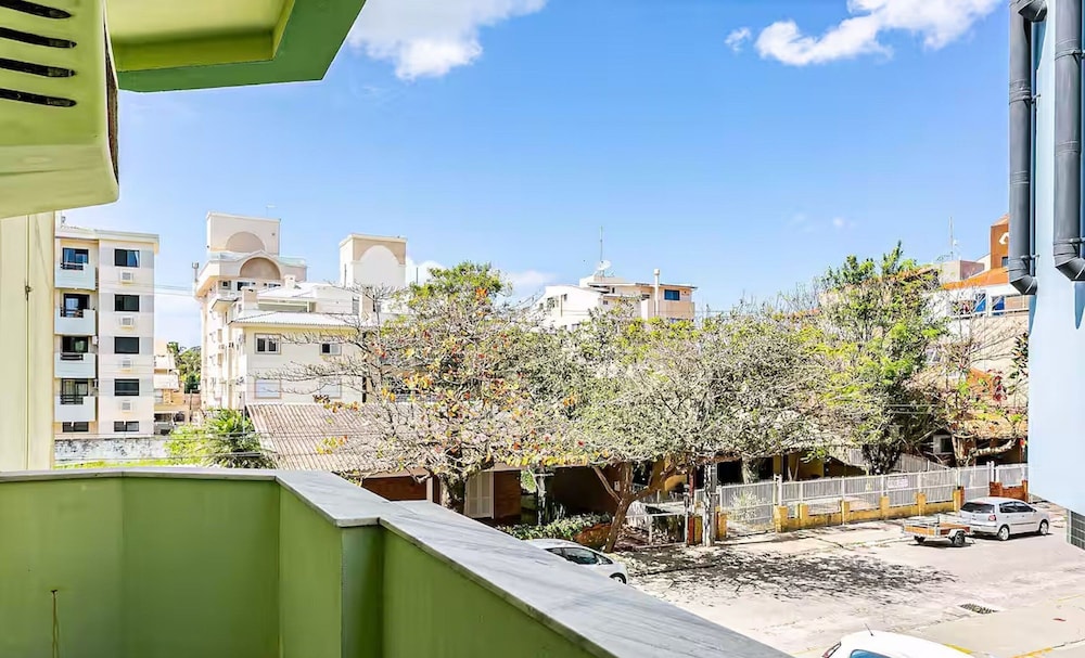 Apartment 50m From the sea in Canasvieiras Cbe105